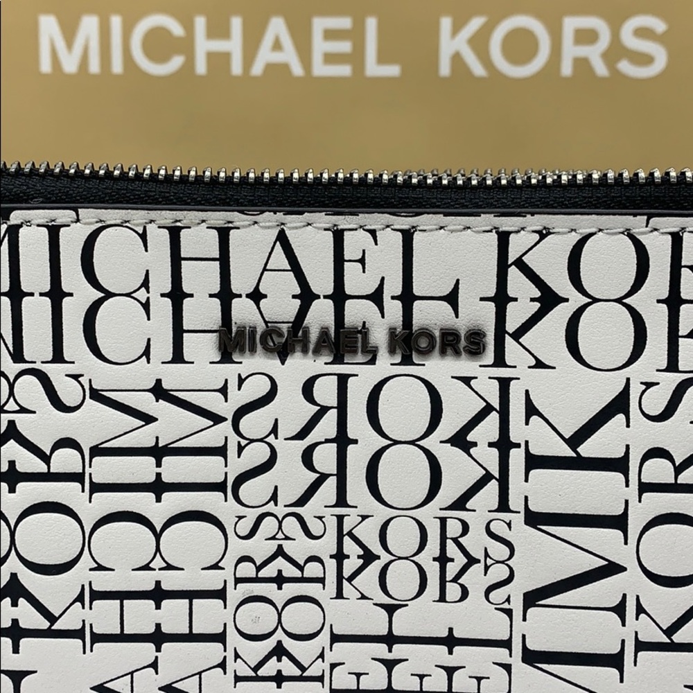 MICHAEL KORS CROSSBODIES LG DBL POUCH XBODY - Picture 13 of 15